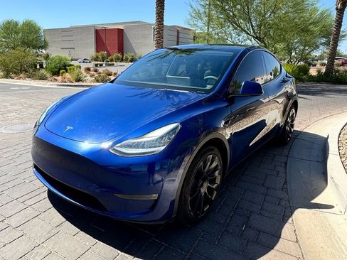 Used 2021 Tesla Model Y Long Range AWD/4WD image 6