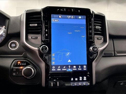 Used 2024 RAM 2500 Big Horn w/ Safety Group image 26