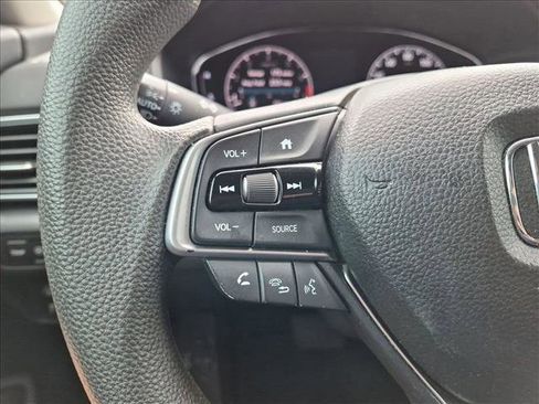 Used 2018 Honda Accord LX image 15