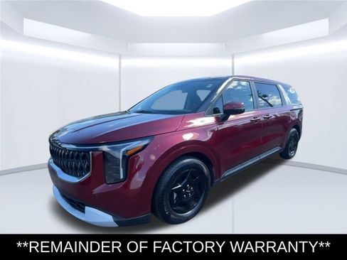 Used 2025 Kia Carnival FWD image 5
