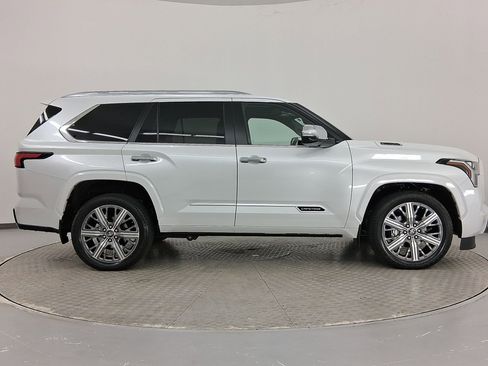 Used 2026 Toyota Sequoia Capstone image 8