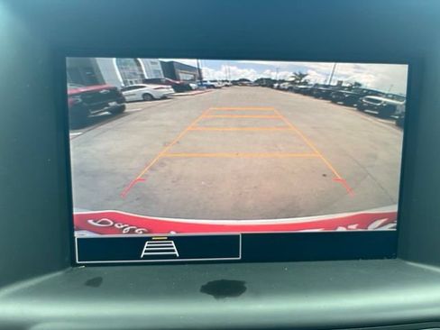 Used 2024 GMC Terrain SLE FWD image 11