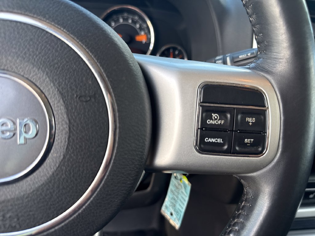 Used 2017 Jeep Compass High Altitude AWD/4WD image 16