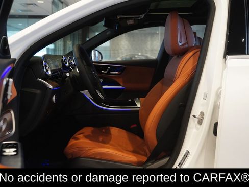 Used 2025 Mercedes-Benz C 300 4MATIC Sedan image 2