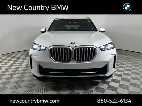 New 2026 BMW X5 xDrive40i w/ Premium Package image 2