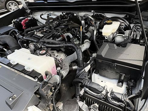 Used 2024 Toyota Tacoma SR5 AWD/4WD image 24