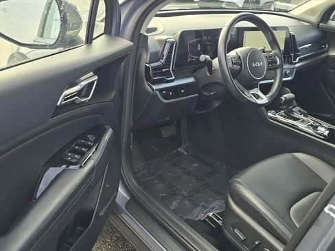 Used 2023 Kia Sportage EX image 7