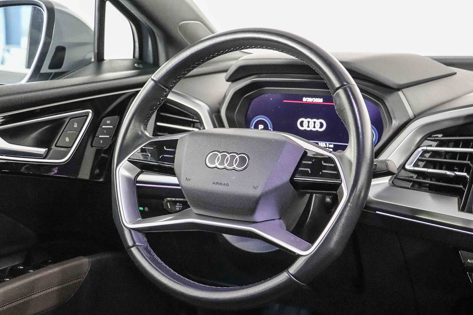 Used 2023 Audi Q4 e-tron Premium Plus w/ Premium Plus RWD image 14