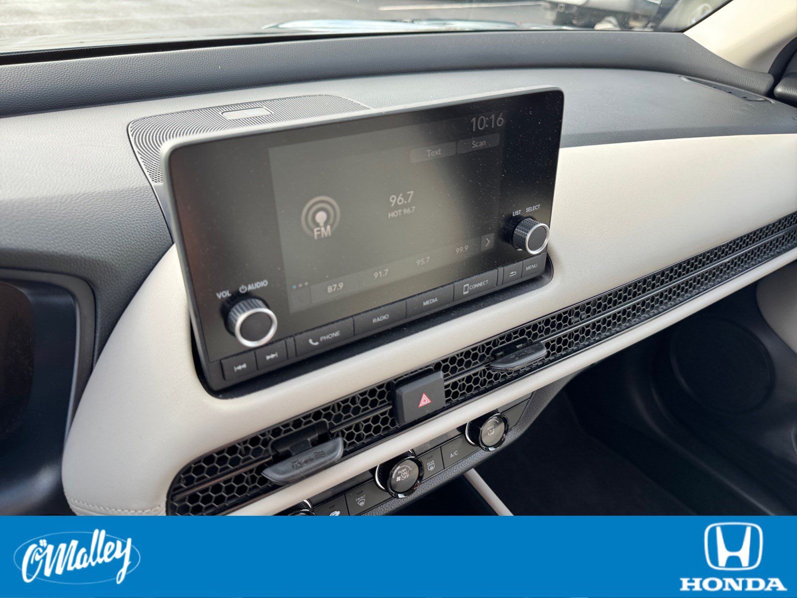 Certified 2024 Honda HR-V LX image 20