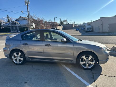 Used 2006 MAZDA MAZDA3 s Touring image 4