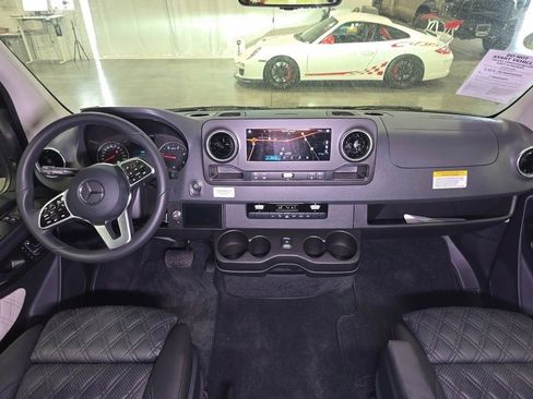 Used 2024 Mercedes-Benz Sprinter 3500 w/ Parking Package image 4