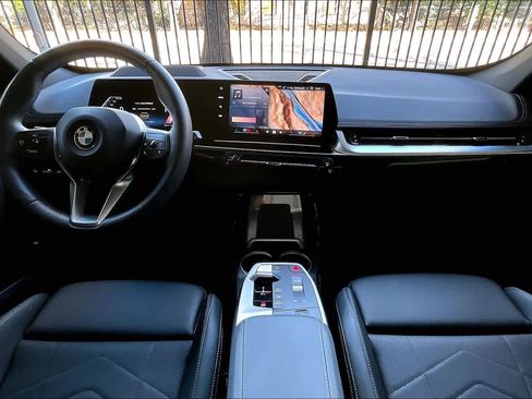 Used 2025 BMW X1 xDrive28i image 15