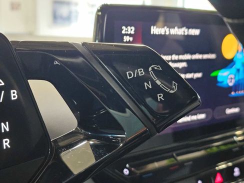 Used 2023 Volkswagen ID.4 Pro image 30