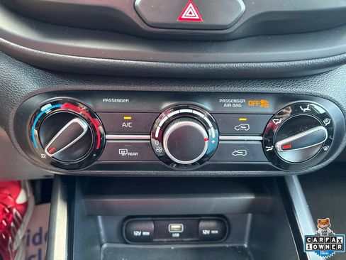 Used 2024 Kia Soul LX w/ Option Group 015 FWD image 5