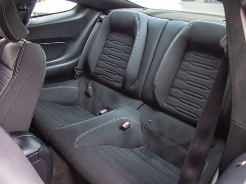 Used 2015 Ford Mustang GT RWD image 20