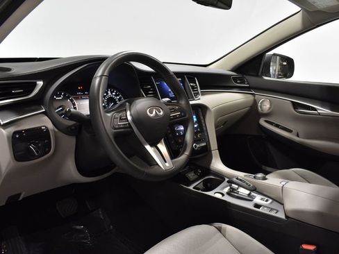 Certified 2025 INFINITI QX50 Luxe image 12