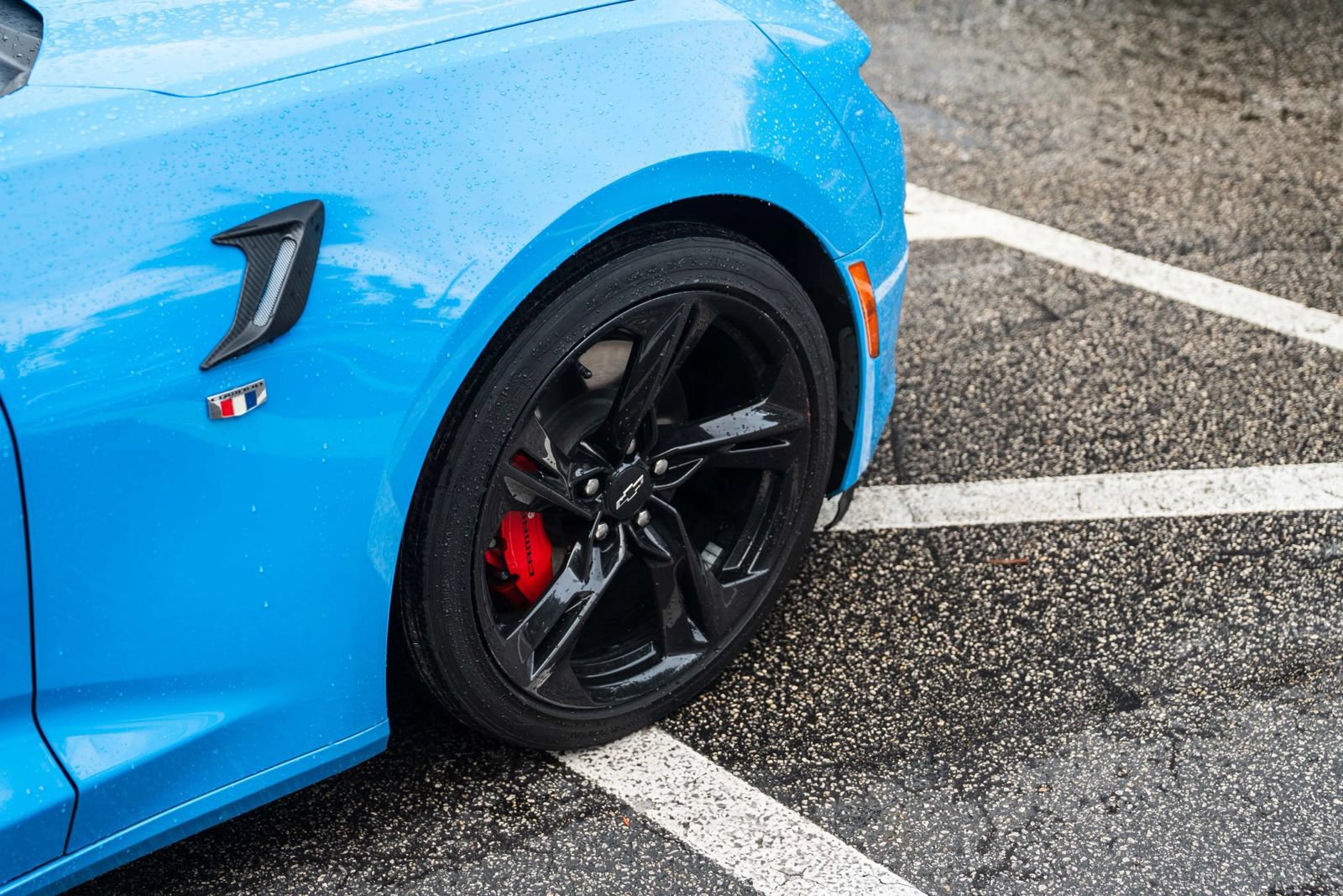 Used 2023 Chevrolet Camaro LT RWD image 5
