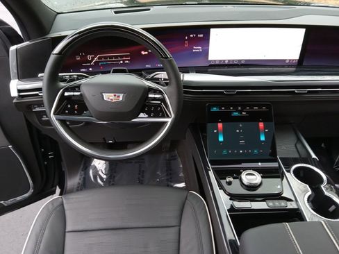 Used 2026 Cadillac Escalade ESV Sport w/ LPO, ONYX Package image 14