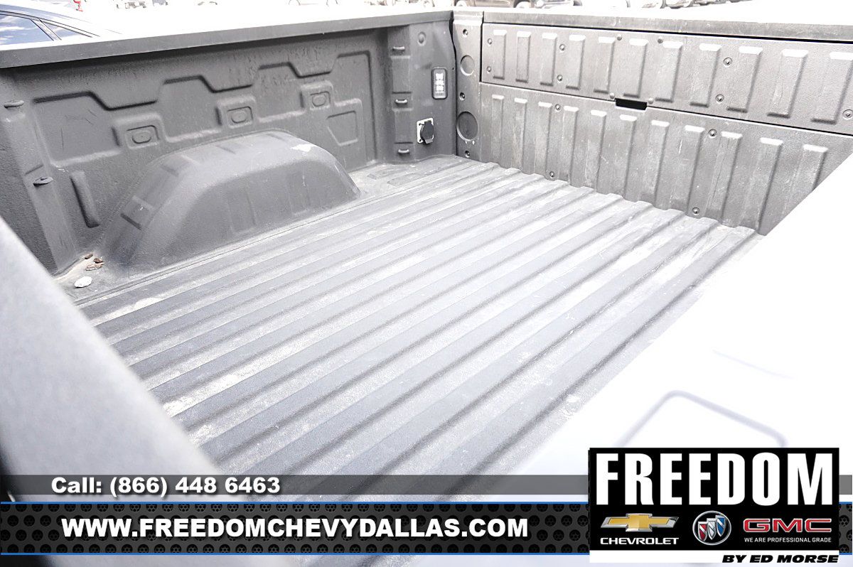 Used 2023 GMC Acadia SLE w/ Driver Convenience Package FWD image 44