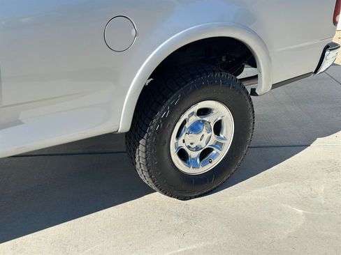 Used 1999 Ford F150 4x4 Regular Cab image 32
