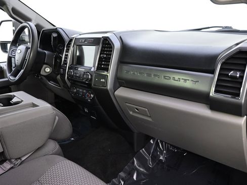 Used 2018 Ford F250 XLT w/ XLT Value Package image 15