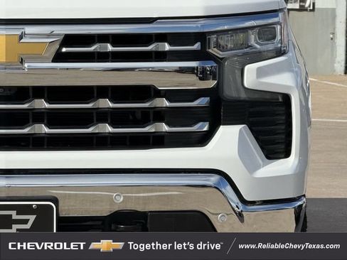 Used 2023 Chevrolet Silverado 1500 LTZ w/ LTZ Convenience Package II AWD/4WD image 4