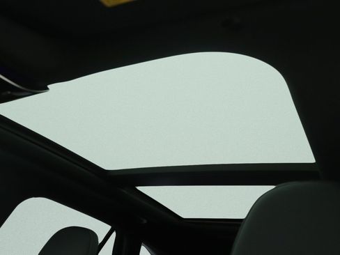New 2026 Mercedes-Benz GLC 300 image 9