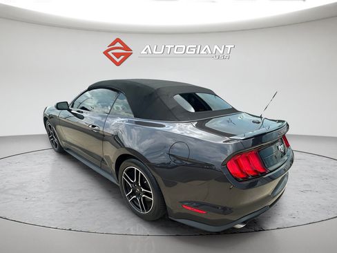 Used 2022 Ford Mustang Premium RWD image 4
