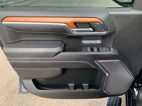 Used 2022 GMC Sierra 1500 Denali image 12