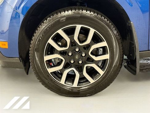 Used 2024 Ford Maverick Lariat FWD image 32