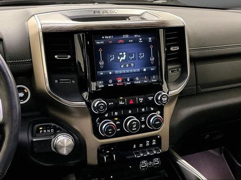 Used 2019 RAM 1500 Laramie RWD image 10