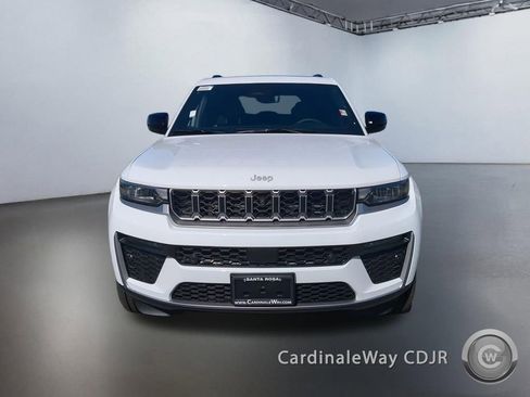 New 2026 Jeep Grand Cherokee Limited w/ Luxury Tech Group II AWD/4WD image 2