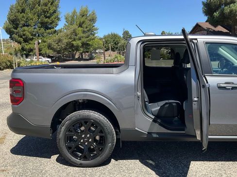 New 2025 Ford Maverick Lariat w/ Black Appearance Package image 35