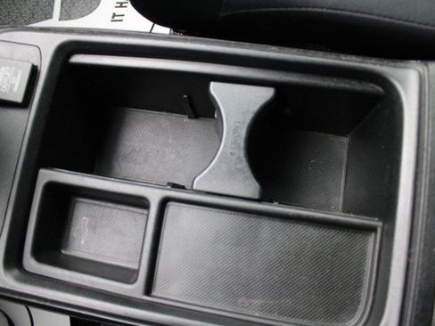 Used 2015 Honda CR-V LX image 17