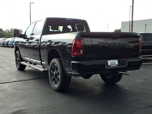 New 2026 RAM 3500 Big Horn AWD/4WD image 4