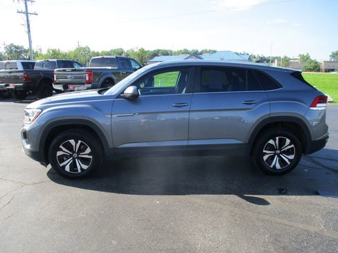 Used 2024 Volkswagen Atlas Cross Sport SE AWD/4WD image 9