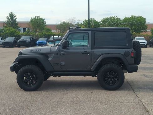 Used 2020 Jeep Wrangler Sport AWD/4WD image 6