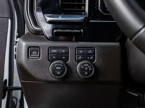 Used 2024 Chevrolet Silverado 2500 High Country w/ Technology Package image 21