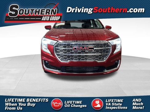 Used 2022 GMC Terrain Denali w/ Denali Premium Package image 1