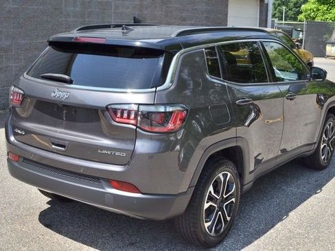 Used 2024 Jeep Compass Limited AWD/4WD image 8