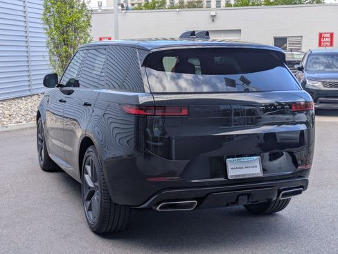 New 2026 Land Rover Range Rover Sport Dynamic SE AWD/4WD image 7