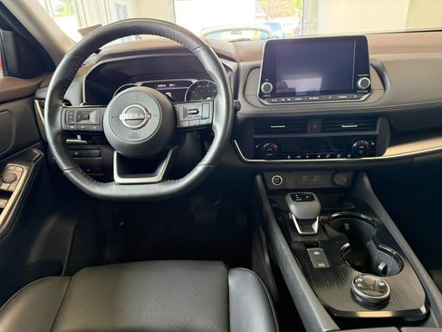 Used 2023 Nissan Rogue SV w/ SV Premium B Package AWD/4WD image 12