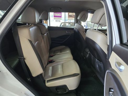 Used 2014 Hyundai Santa Fe GLS image 19
