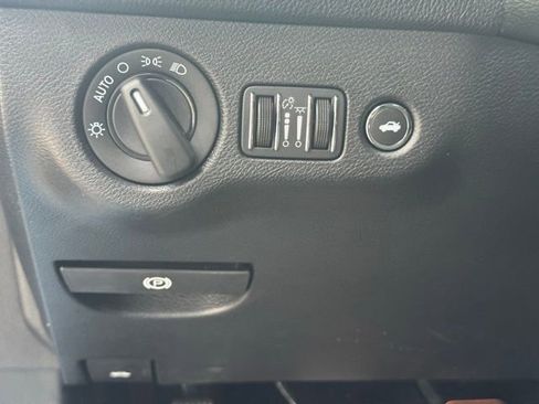 Used 2023 Dodge Challenger R/T w/ Cold Weather Group image 9