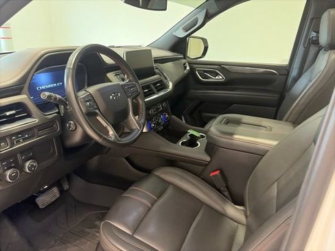 Certified 2023 Chevrolet Suburban RST w/ Luxury Package AWD/4WD image 8