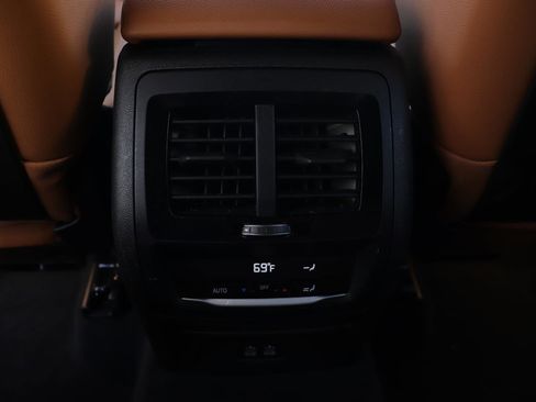 Used 2023 BMW X3 sDrive30i w/ Premium Package image 23