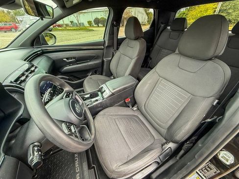 Used 2023 Hyundai Santa Cruz SE image 16