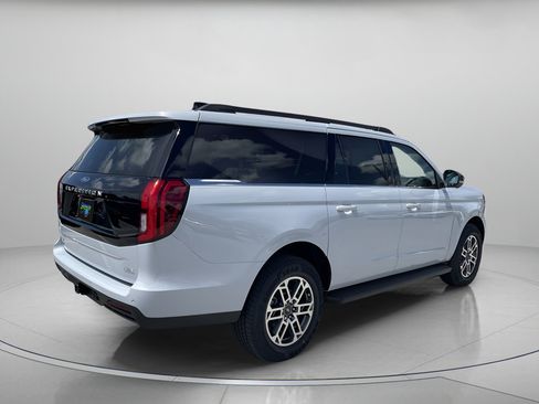 New 2026 Ford Expedition Max Active RWD image 4