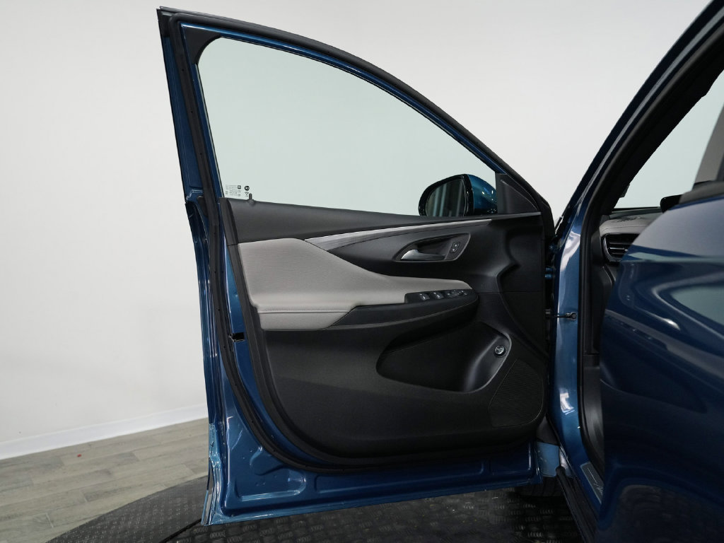 Used 2024 Buick Envista Sport Touring FWD image 10