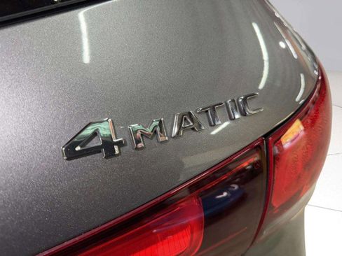 Used 2021 Mercedes-Benz GLA 250 4MATIC w/ Premium Package image 21